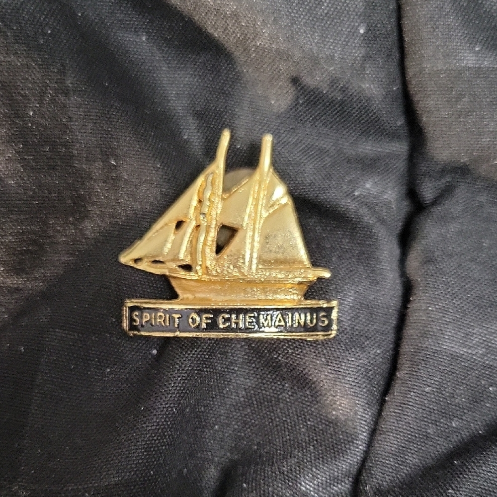 2/$7**Spirit Of Chemainus Lapel Pin